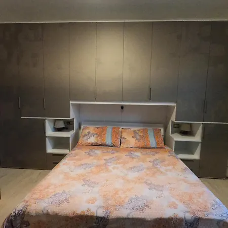 Casa Izzo, Trilocale Con Terrazza E Parcheggio Privato La Maddalena