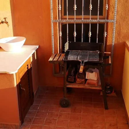 Casa Izzo, Trilocale Con Terrazza E Parcheggio Privato