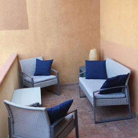 Lägenhet Casa Izzo, Trilocale Con Terrazza E Parcheggio Privato La Maddalena (Sassari)