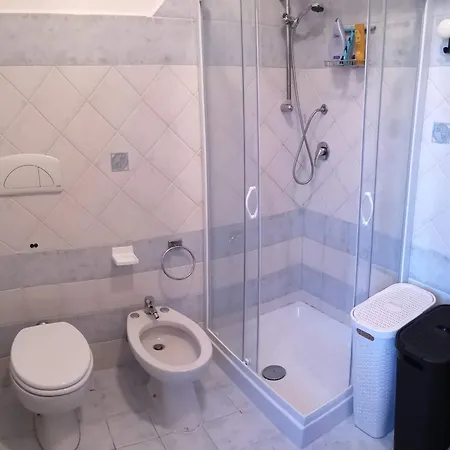 Lägenhet Casa Izzo, Trilocale Con Terrazza E Parcheggio Privato *